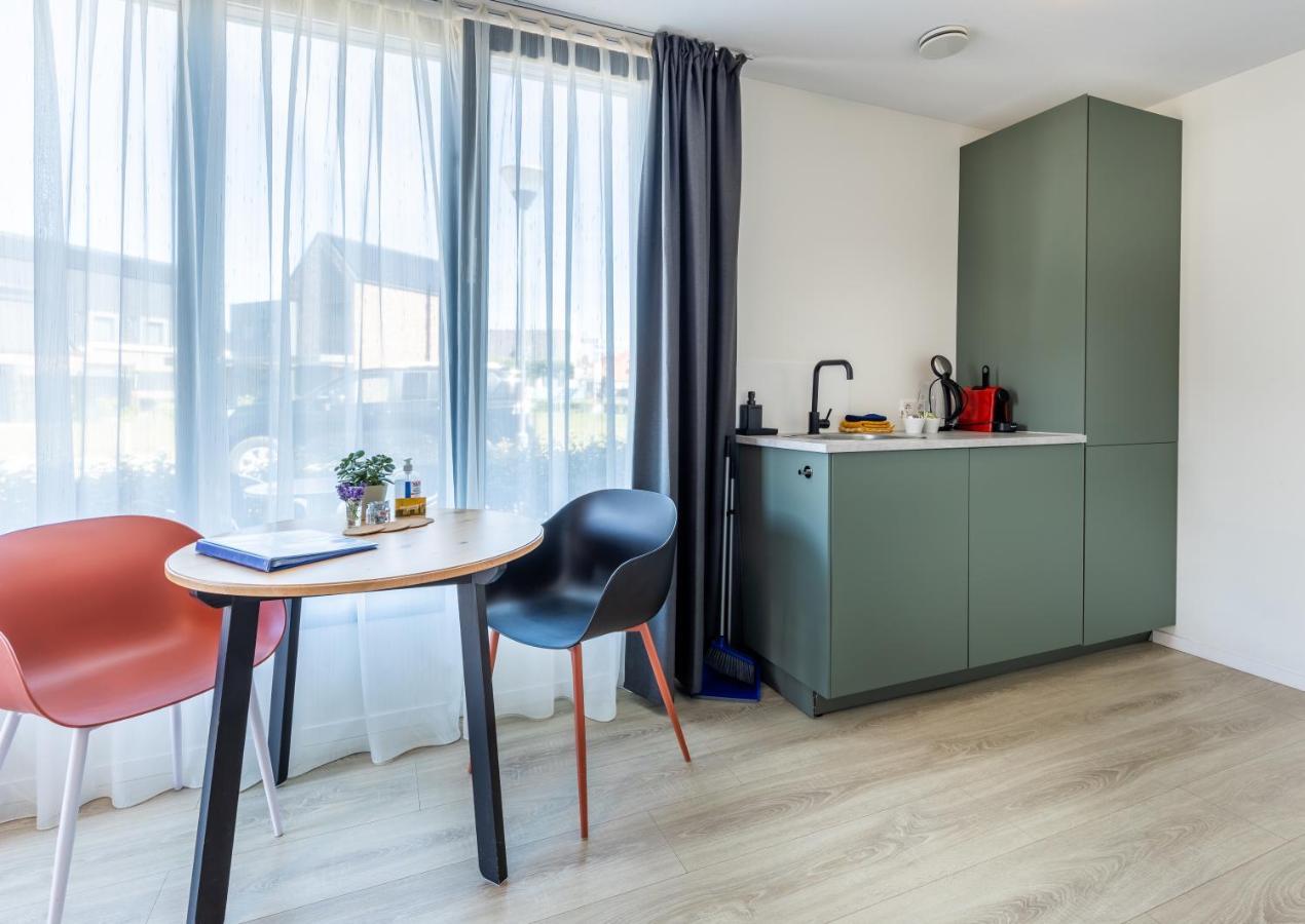 Roosjesweg 2 Gastenkamer Met Parkeerplaats En Terras Eg Домбург Екстер'єр фото